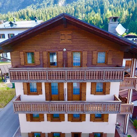 Ajarnola Locazioni Turist Hotel Auronzo di Cadore Bagian luar foto